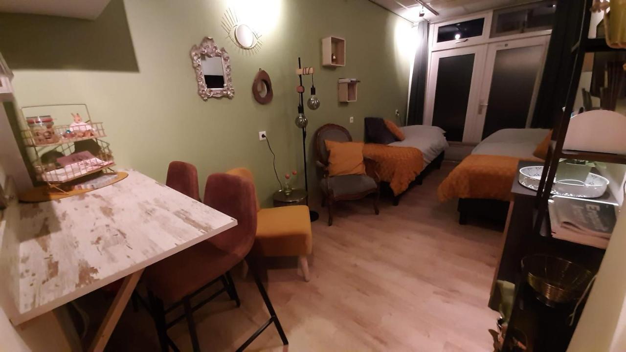 Gastenverblijf Nummer 1 Sommelsdijk Exteriör bild